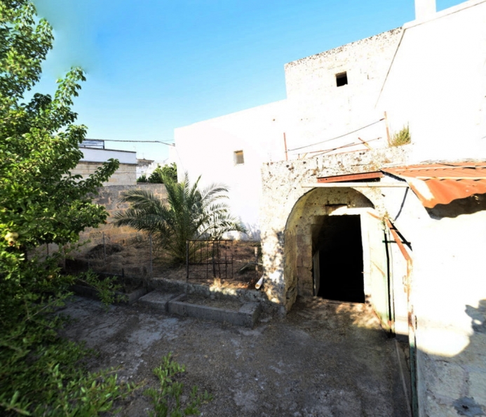 Terreno Edificabile con Frantoio Ipogeo