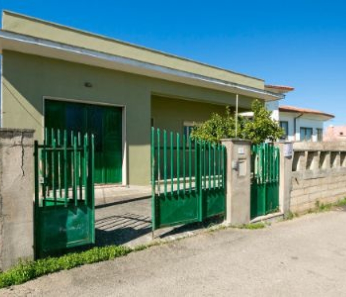 Indipendente con Garage e Giardino