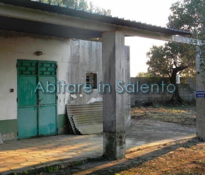 Casa con terreno e vista mare